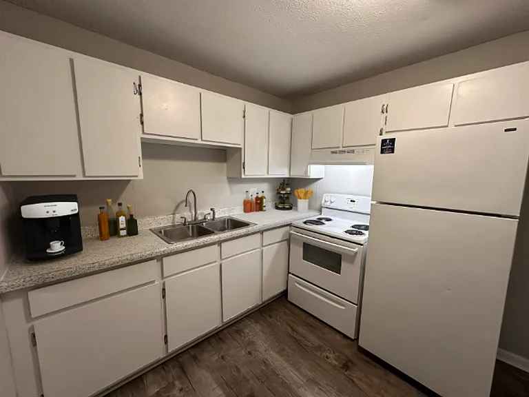 Rand Stockton Apartment Homes — Photo 44