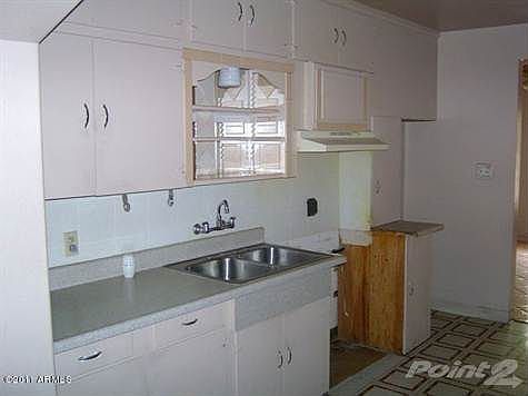 20111119213320356133000000-o