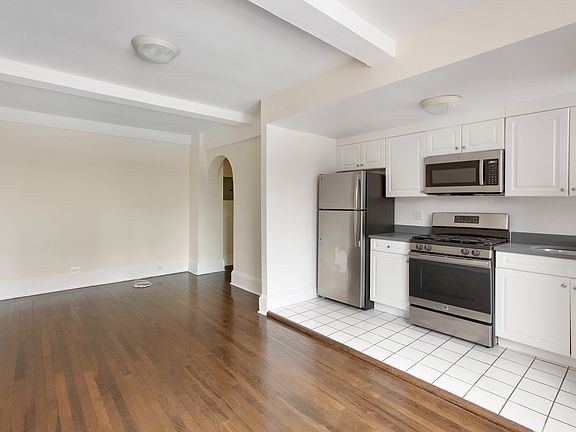 5th image of 850 Amsterdam Ave APT 6A