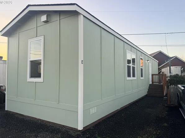 1085 W 1st Ave Unit E, Junction City, OR 97448