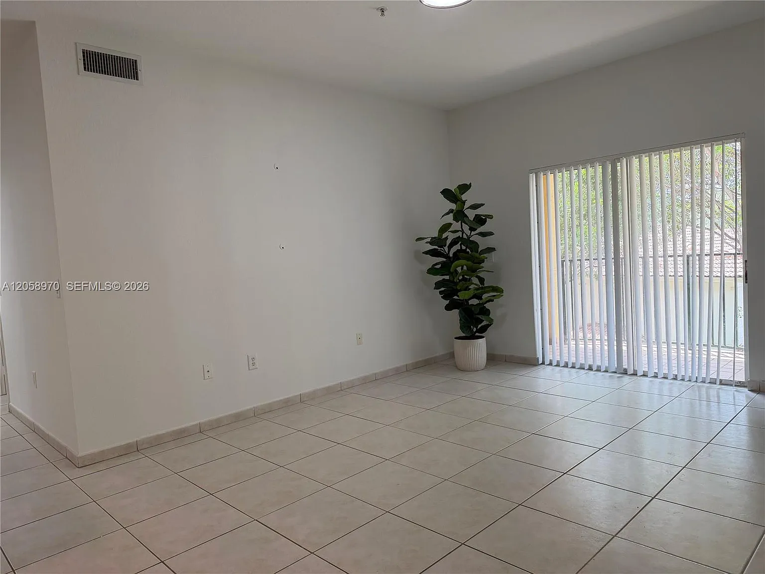 Palm Gardens At Doral Con — Photo 4