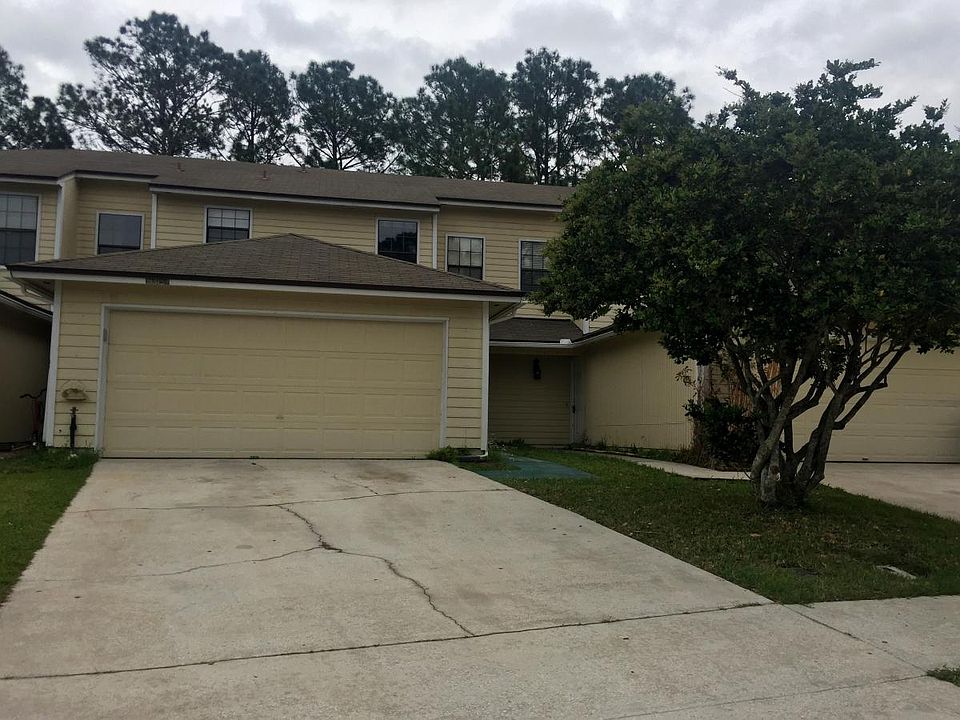 1st image of 10059 Hidden Branch Dr E