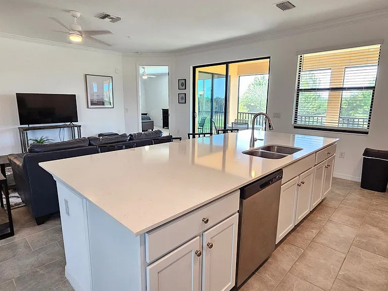 10825 Tarflower Dr #202 — Photo 21