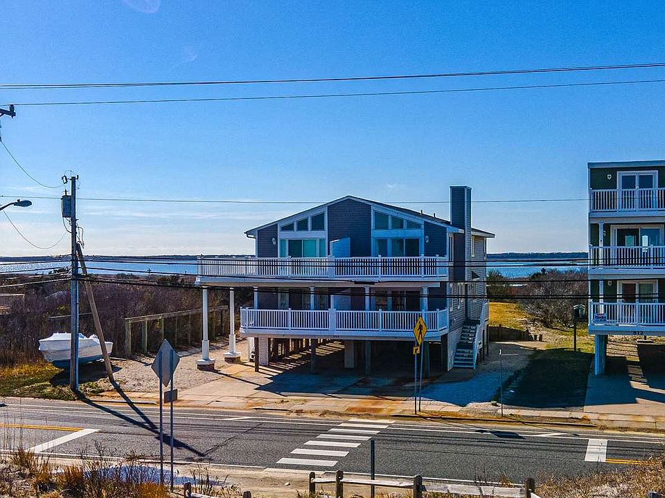 1st image of 904 Landis Ave N #Sea