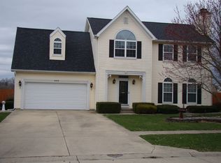 905 Tanglewood Dr, Charleston, IL