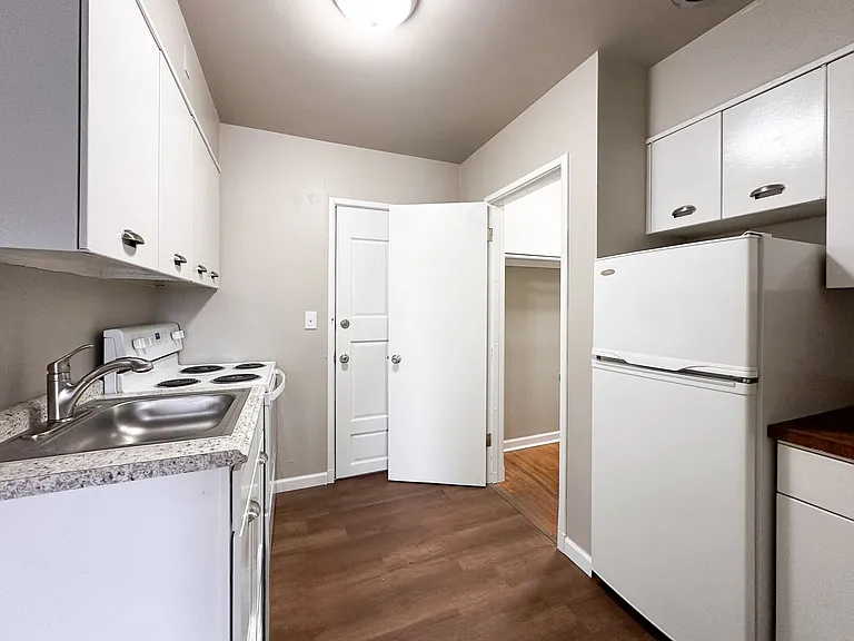 1218 S. Madison St — Photo 1