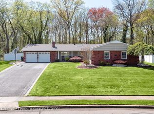10 Dogwood Cir, Matawan, NJ 07747