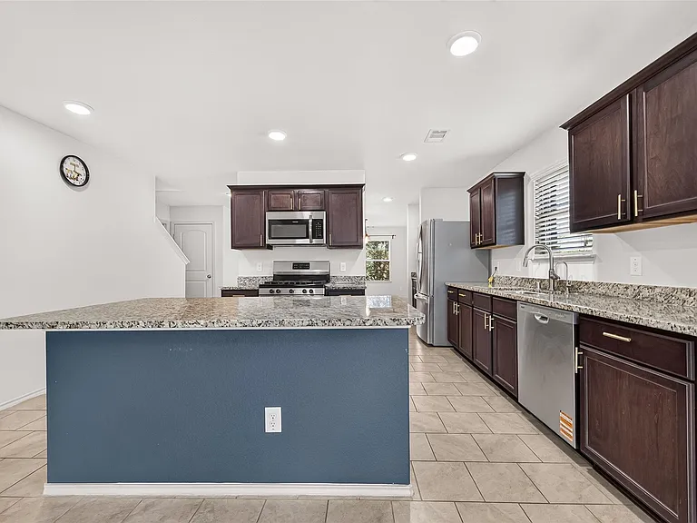 23718 Water Hickory Dr — Photo 11