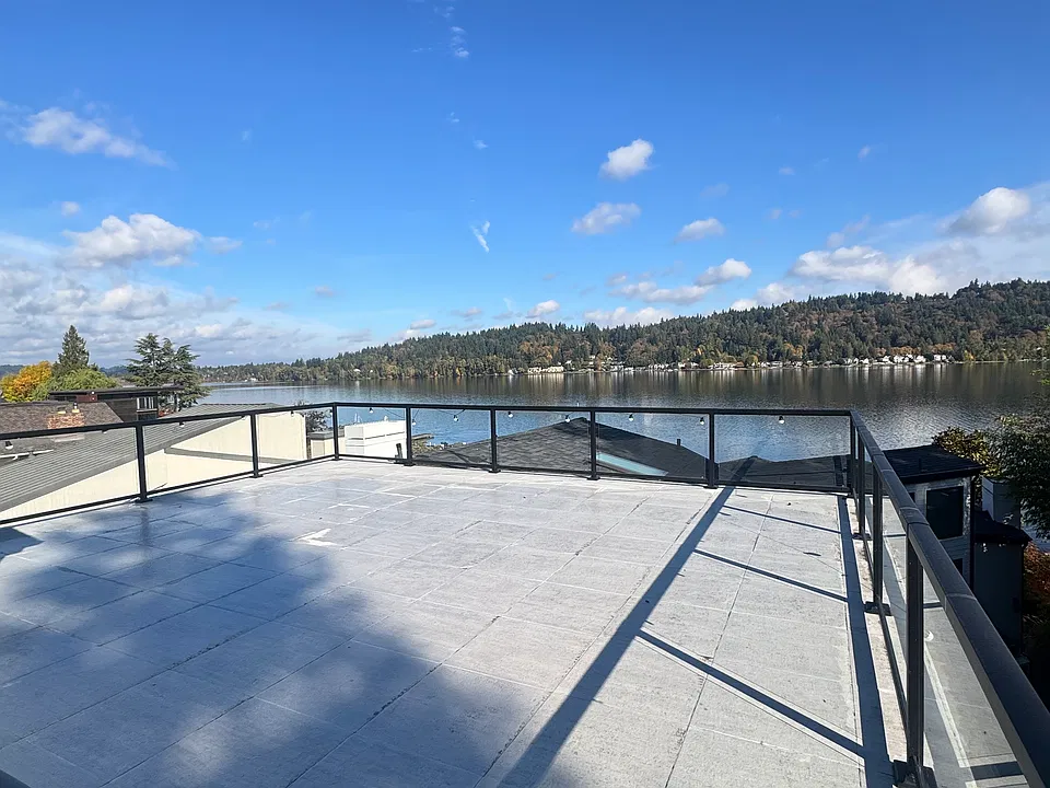 2844 W Lake Sammamish Pkwy NE #1