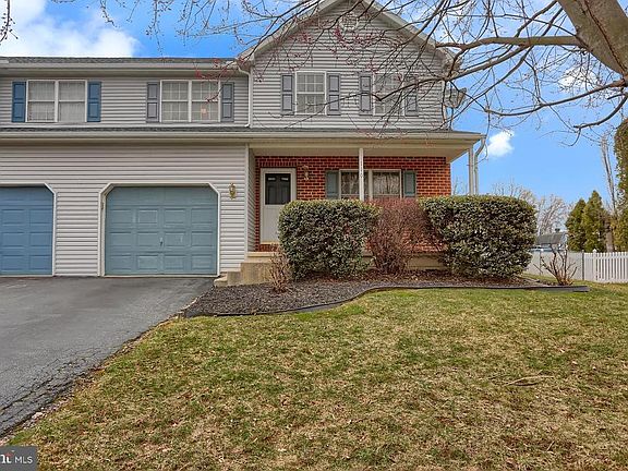2nd image of 110 Carriage Dr