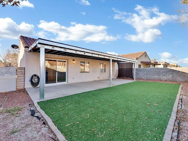 1072 Sky Rock Ct — Photo 18