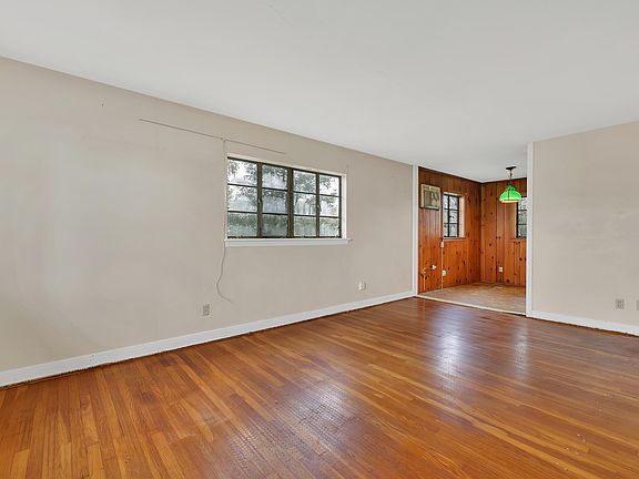 4th image of 125 Indian Hills Dr