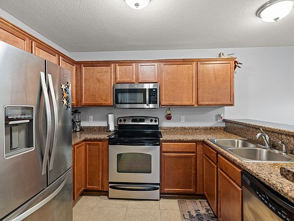 4th image of 4821 86th St APT 21