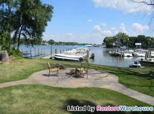 4858 Edgewater Dr, Mound, MN 55364