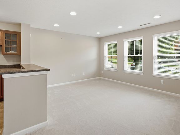 3rd image of 6338 Central Blvd