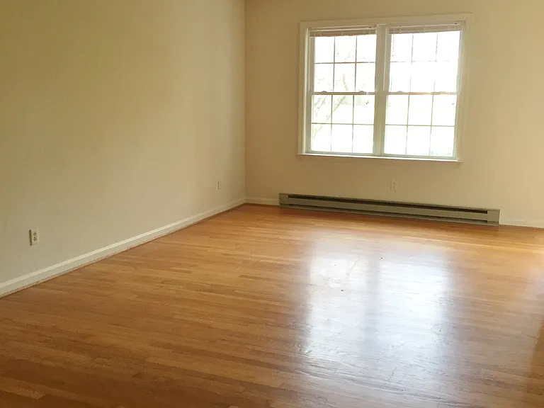 1204 William St — Photo 12