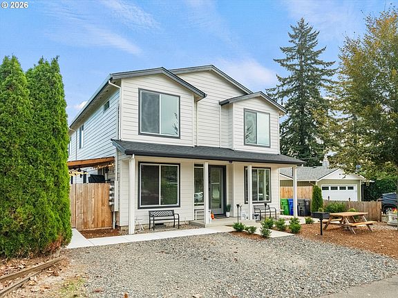 2nd image of 7424 SE 51st Ave
