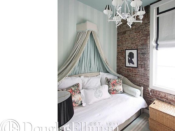 5th image of 151 Hudson St APT 2E