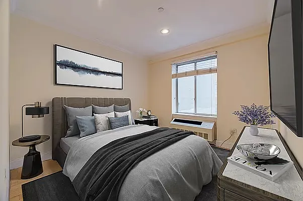 Rented by Yunan LLC | media 25