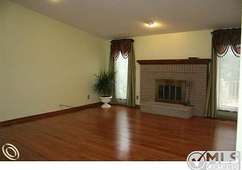 Family room w/ natural fireplace