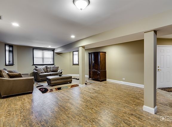 2nd image of 2314 W Farwell Ave