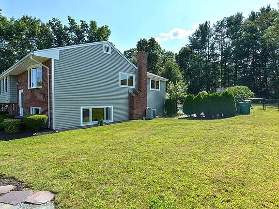 2nd image of 61 Mill Pond Ln