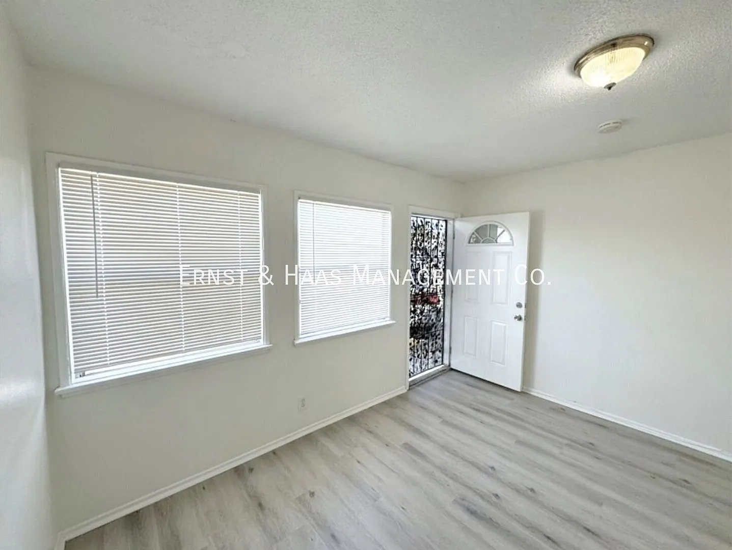 13812 S Avalon Blvd — Photo 4