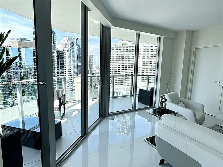 1300 Brickell Bay Dr #3101 — Photo 6