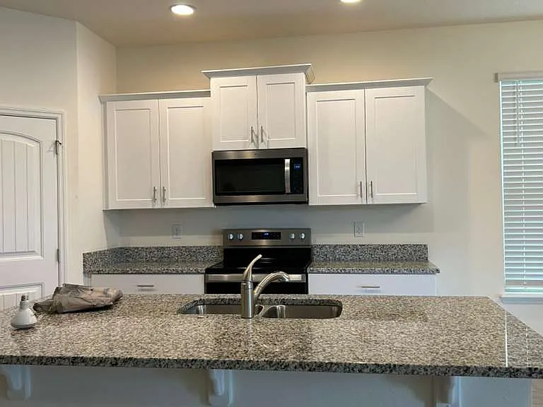 16453 Point Rock Dr — Photo 12