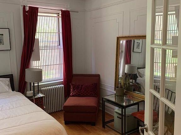 2nd image of 626 E 14th St APT 7