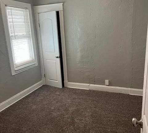 5th image of 4118 Forest Ave