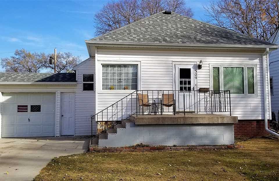 1st image of 309 James Ave