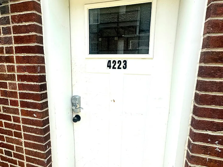 4223 Ellenwood Ave #102 — Photo 9