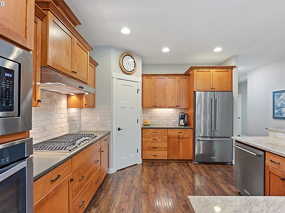 2nd image of 10401 NE 156th Ave