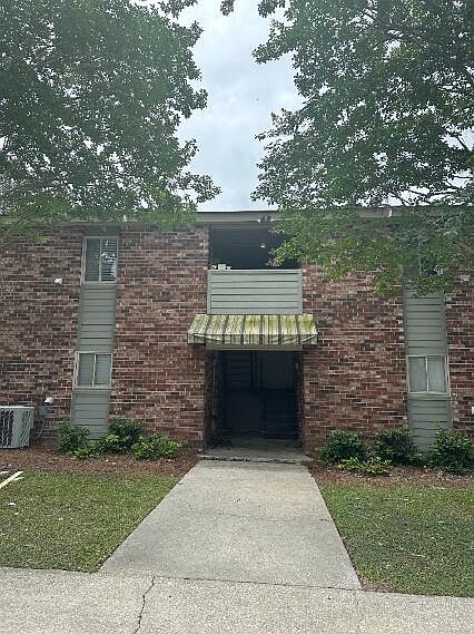 1st image of 704 Andrea Ln