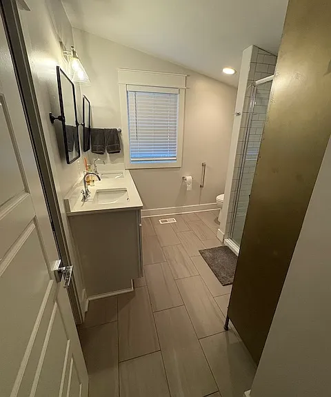205 Elberta St — Photo 11