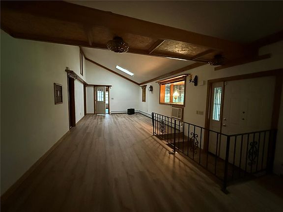 3rd image of 855 Sunrise Blvd