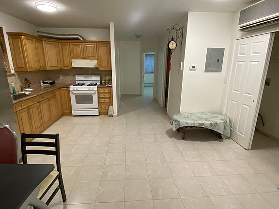 3rd image of 1640 83rd St APT 1