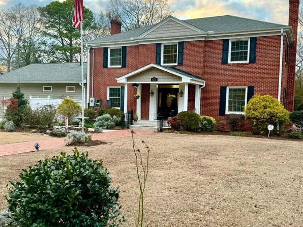 1026 Summit Avenue, Washington, NC 27889