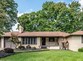 2882 Decamp Rd, Youngstown, OH 44511
