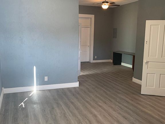 3rd image of 803 Wyoming Ave