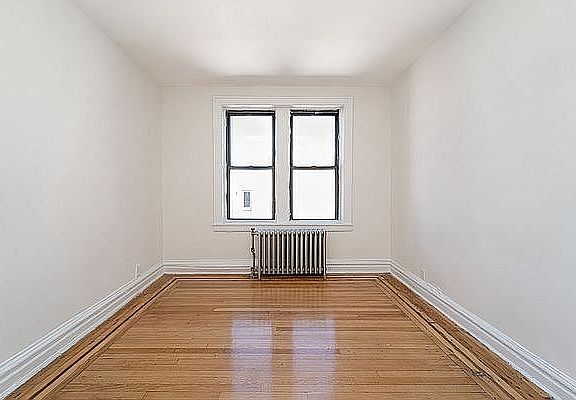 4th image of 26-80 30th St #4J