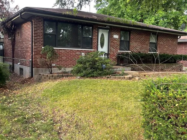 9112 Bessemer Ave, Saint Louis, MO 63134