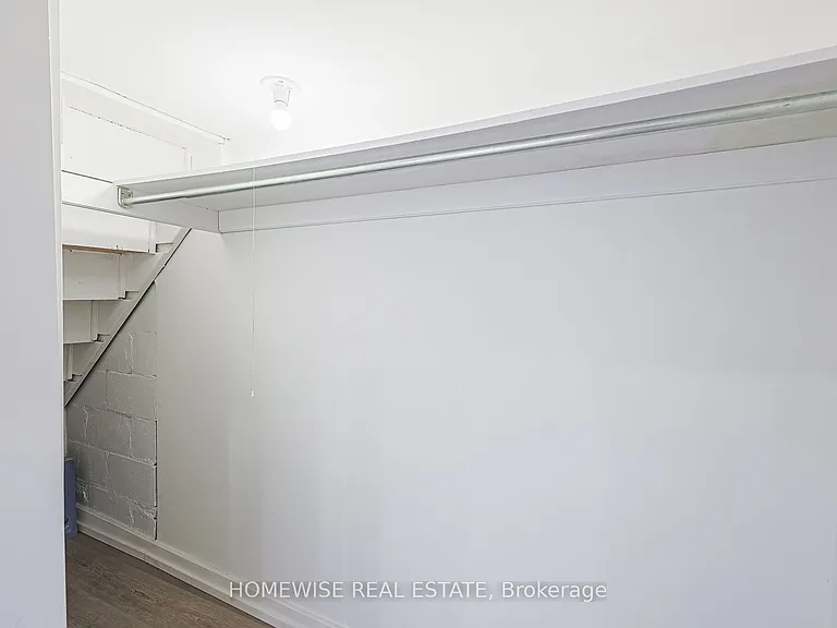 81 Shields Ave #LOWER — Photo 20