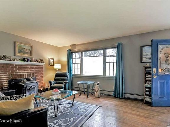 2nd image of 265 Village Ln