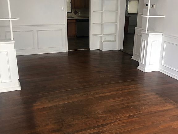 4th image of 10819 Desdemona Dr