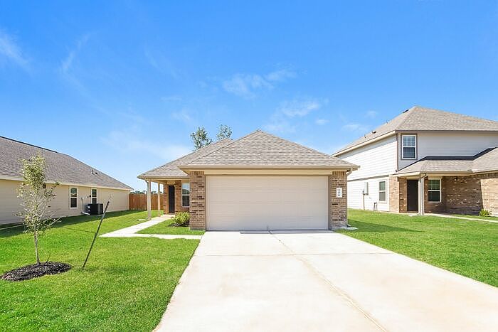 1st image of 206 Elk Run Ln