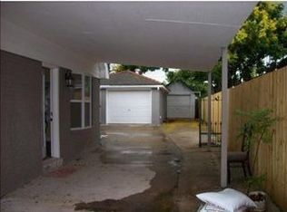 2412 Charles Dr, Chalmette, LA 70043