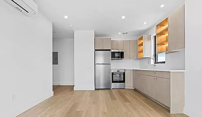 Rented by ERNY LLC | media 22