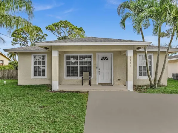 6811 2ND Street, Jupiter, FL 33458